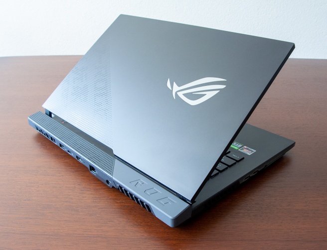 ASUS ROG Strix Scar 15 G533QS