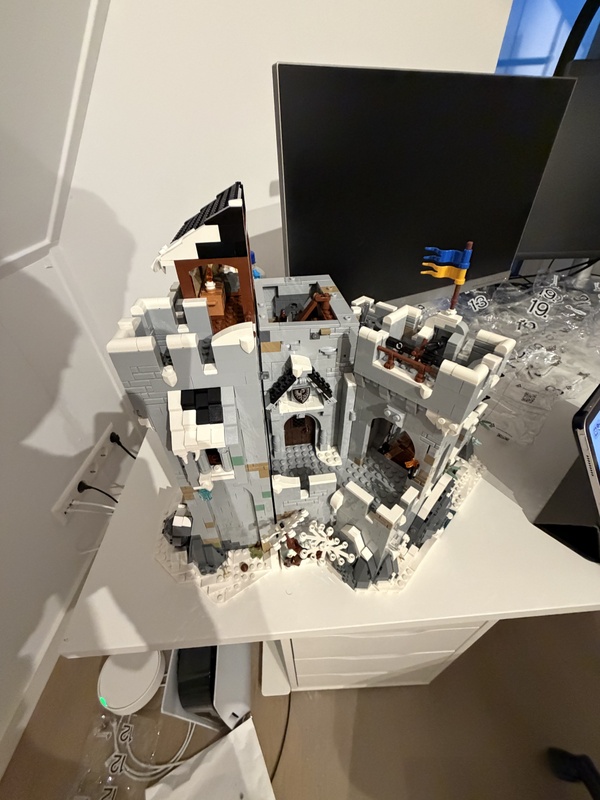 Afbeeldingslocatie: https://tweakers.net/i/BCJSga6IUrp0TfOAbfyFcCOQHQs=/x800/filters:strip_icc():strip_exif()/f/image/SiDW0UmRw5DKKO1LqvU4tbcV.jpg?f=fotoalbum_large