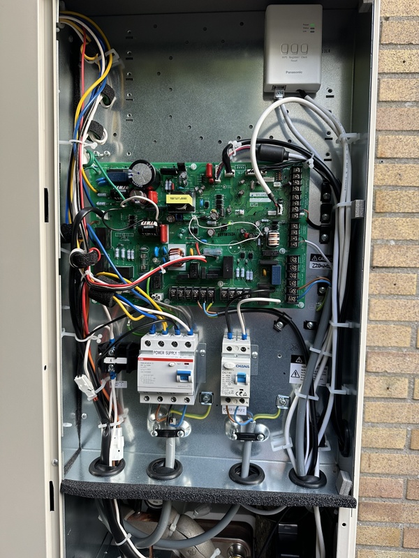 Afbeeldingslocatie: https://tweakers.net/i/BCfJRimRCMjHYV_eKgAGcjoc5GE=/x800/filters:strip_icc():strip_exif()/f/image/mNlCrwtslGYkx4rhQhTbxsVw.jpg?f=fotoalbum_large