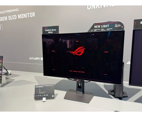 ASUS-woledmonitors op Gamescom 2025. Foto's: Tweakers