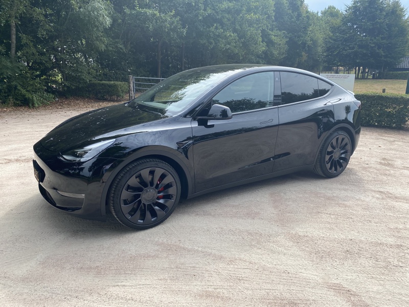 Afbeeldingslocatie: https://tweakers.net/i/BGMKnH4GXfL5oappVHlIc6cxYVc=/800x/filters:strip_icc():strip_exif()/f/image/C9STgrRi469Mqk3o3n9VupIn.jpg?f=fotoalbum_large