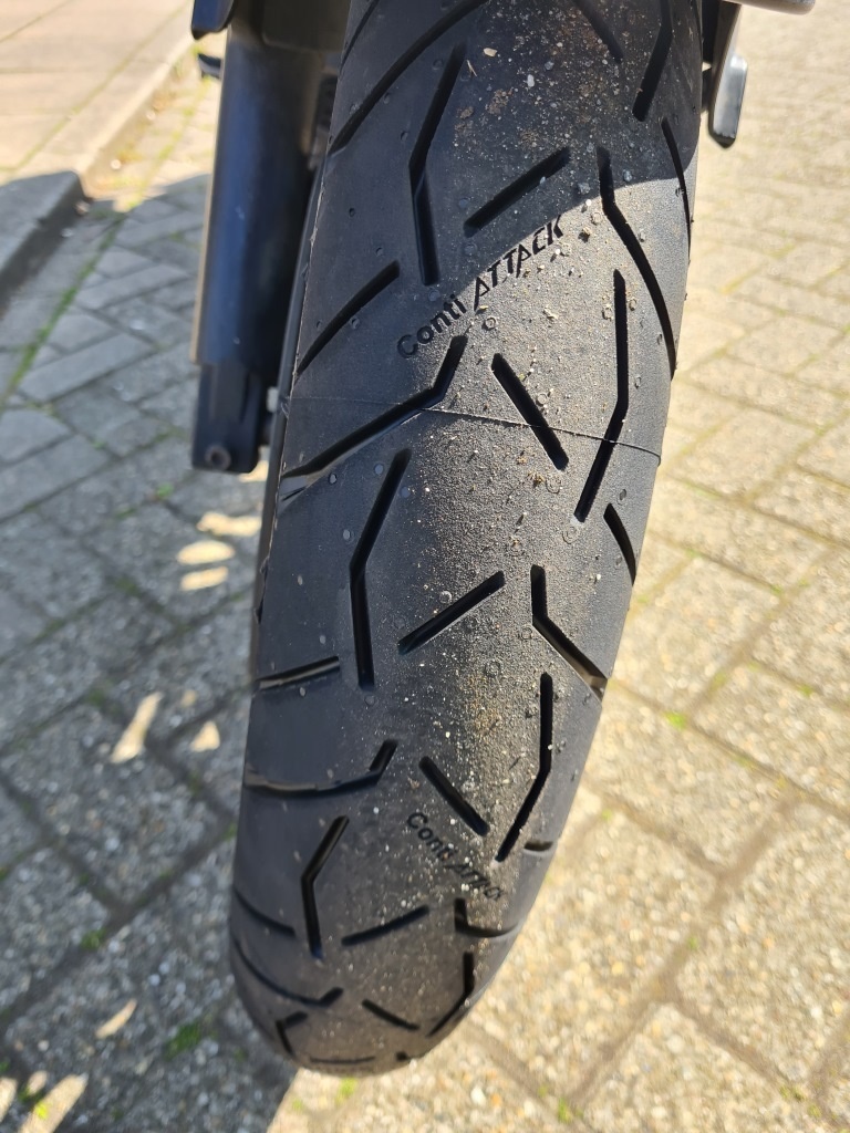 Afbeeldingslocatie: https://tweakers.net/i/BHluQiyBenCCHnslEYTaPIj_twg=/full-fit-in/4920x3264/filters:max_bytes(3145728):no_upscale():strip_icc():fill(white):strip_exif()/f/image/0RDEuuUelqXD0v7IgReMiWsv.jpg?f=user_large