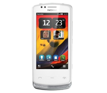Nokia 700