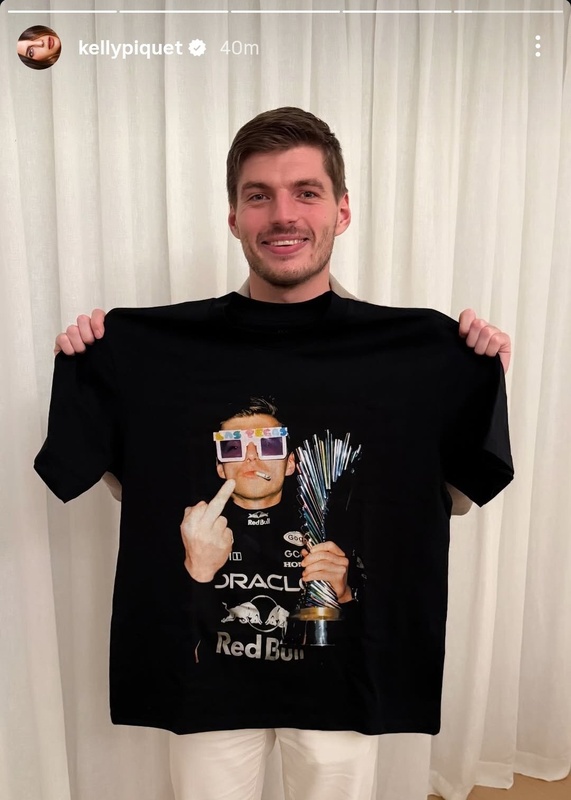 Afbeeldingslocatie: https://tweakers.net/i/BJDEsp6e7Uj1VTqg8WWCXA985KM=/x800/filters:strip_icc():strip_exif()/f/image/ns7BTjAZKuec7YtVTreRS63P.jpg?f=fotoalbum_large