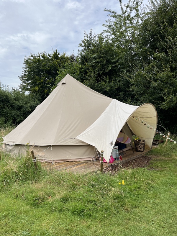 Afbeeldingslocatie: https://tweakers.net/i/BPYqEECJRRYAubOJFO8sQZolk98=/x800/filters:strip_icc():strip_exif()/f/image/kjhH2KciyUpy4nXJWVY6XaR1.jpg?f=fotoalbum_large