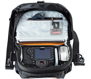 Lowepro Nova 170 AW II (Zwart) Zwart