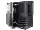 Thermaltake Level 10 GT deur open, drivebays open