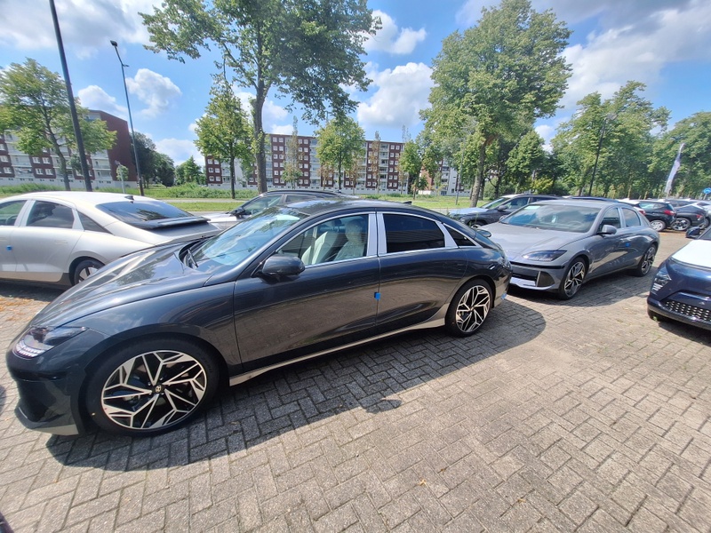 Afbeeldingslocatie: https://tweakers.net/i/Bdu0Kh7X7_4SPMdRSXglrSFbKOI=/800x/filters:strip_icc():strip_exif()/f/image/fQZbpVjoKHWRHU55xfSYFtEK.jpg?f=fotoalbum_large
