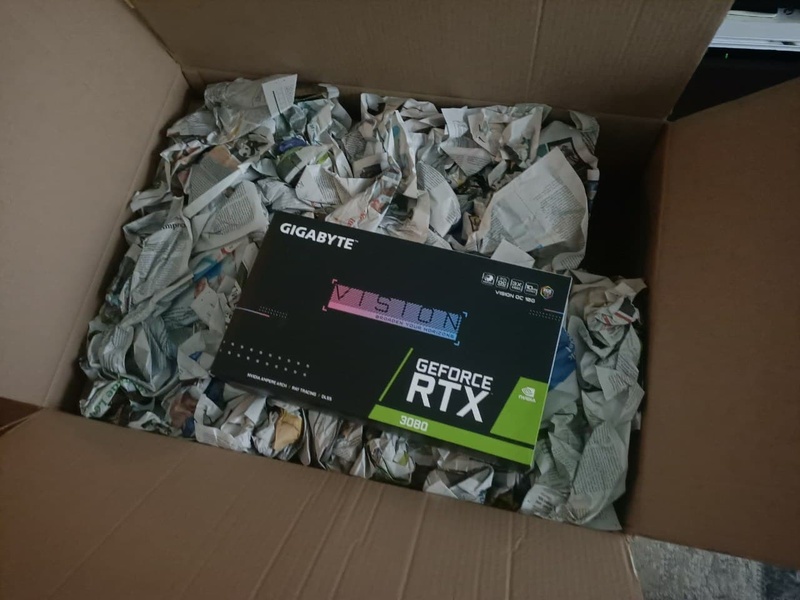 Afbeeldingslocatie: https://tweakers.net/i/BfDUpMsHjMsU-z1MpyFtVN80KxY=/800x/filters:strip_icc():strip_exif()/f/image/13Yep8Eej9jQTlHbXyYGXyYB.jpg?f=fotoalbum_large
