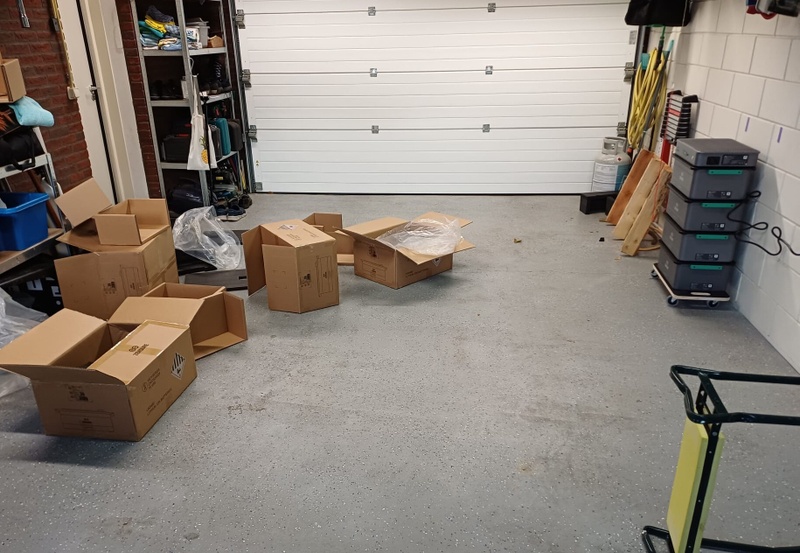 Afbeeldingslocatie: https://tweakers.net/i/BgaCAEJmhgz9OLjwbzjmrQYZq4I=/800x/filters:strip_icc():strip_exif()/f/image/l8cEGPSqOcwyBwF3TSQBYeNU.jpg?f=fotoalbum_large