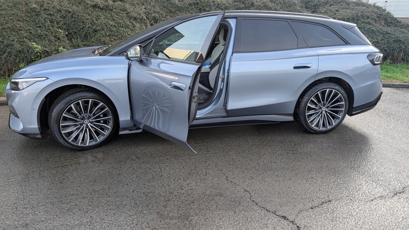 Afbeeldingslocatie: https://tweakers.net/i/BlCUP99yFPGF9q-ScbmRIt_Mbr8=/800x/filters:strip_icc():strip_exif()/f/image/01vujqc9Diz8ALCbF8I2BzNg.jpg?f=fotoalbum_large