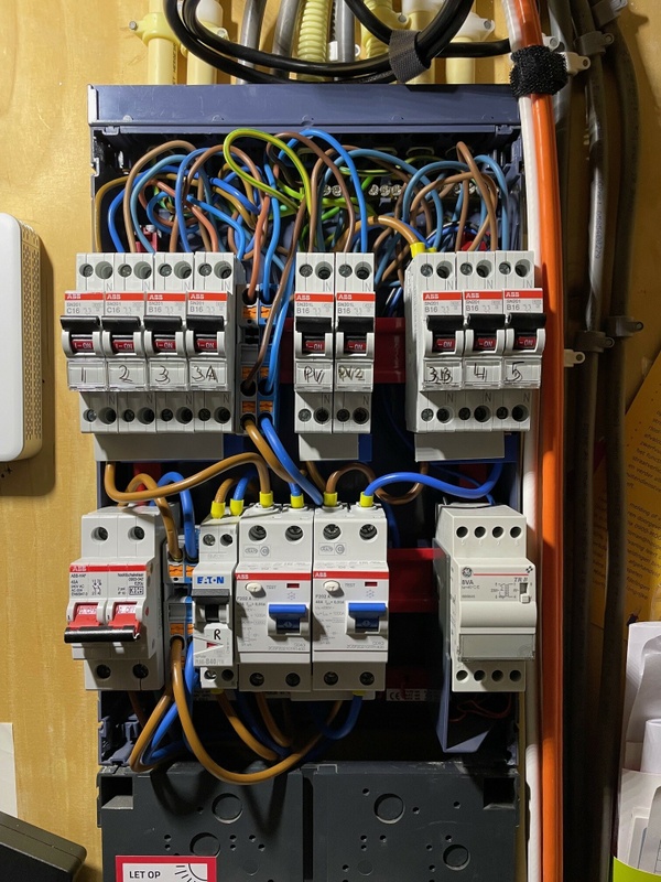 Afbeeldingslocatie: https://tweakers.net/i/Bmw_qSBKDxavvLXRIw9pMVPfEls=/x800/filters:strip_icc():strip_exif()/f/image/Zk7gQZcydU8k4abuvm6qTSvn.jpg?f=fotoalbum_large