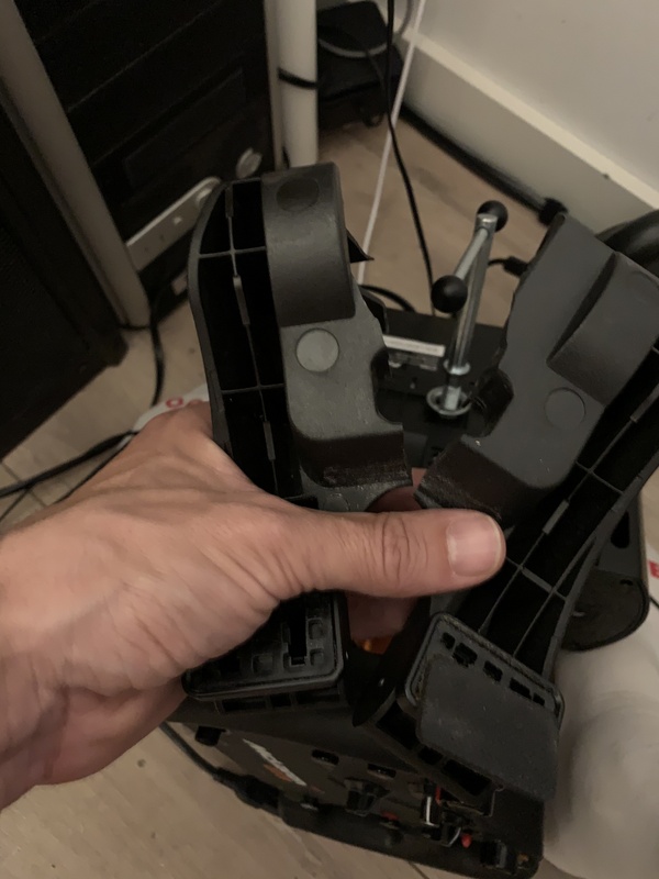 Afbeeldingslocatie: https://tweakers.net/i/BoBBkUup3d2sDnqyYEzkHijlJeI=/x800/filters:strip_icc():strip_exif()/f/image/uoMDRXD174yTY59KUW7ynzjQ.jpg?f=fotoalbum_large
