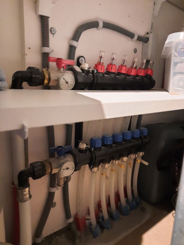 Afbeeldingslocatie: https://tweakers.net/i/Boxg805Z-gRLbCxvtO6iS6bpf3c=/x800/filters:strip_icc():strip_exif()/f/image/EEBPKWVaGQhJVbVvlbbmidhA.jpg?f=fotoalbum_large