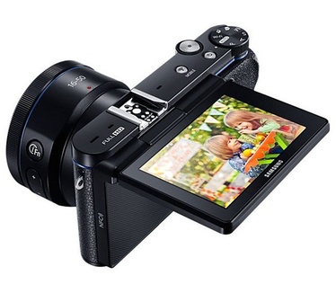 Samsung NX3300 + 20-50 Power Zoom Zwart