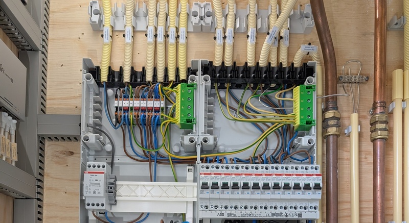 Afbeeldingslocatie: https://tweakers.net/i/Bw_eL-QqnSUrk3NqZg7UILPATyw=/800x/filters:strip_icc():strip_exif()/f/image/K4oUoRMGWy2YTuxe2Eek1Pkd.jpg?f=fotoalbum_large