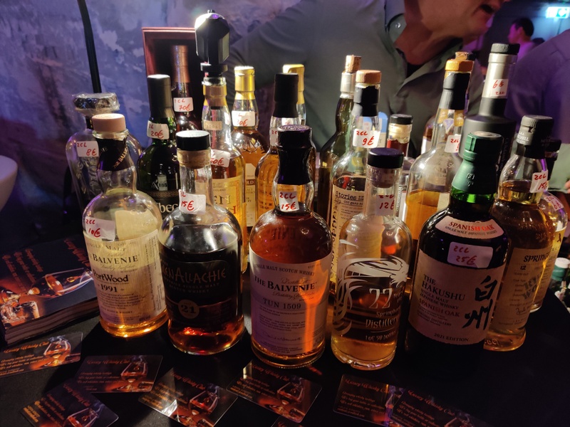 Afbeeldingslocatie: https://tweakers.net/i/ByhCxjP22UyKYDpA5_Fmsr9oeYk=/800x/filters:strip_icc():strip_exif()/f/image/LSfffOT8JvI7PhwXlWR4g6gL.jpg?f=fotoalbum_large