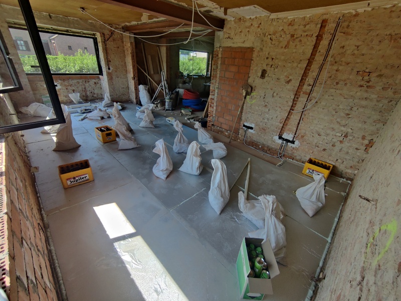 Afbeeldingslocatie: https://tweakers.net/i/C2fnw8oLMElJW8qpCV-9lRcI8eQ=/800x/filters:strip_icc():strip_exif()/f/image/xqCbGjVkneQp8vEsnrHOAZ9u.jpg?f=fotoalbum_large