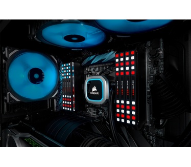 Corsair Dominator Platinum RGB CMT32GX4M4Z3200C16