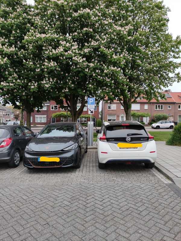 Afbeeldingslocatie: https://tweakers.net/i/CAHVZ1SSG2pvClJ6w8ZnG8h6MF0=/x800/filters:strip_icc():strip_exif()/f/image/paR9nlG3fNK9no6Znp0bW7El.jpg?f=fotoalbum_large