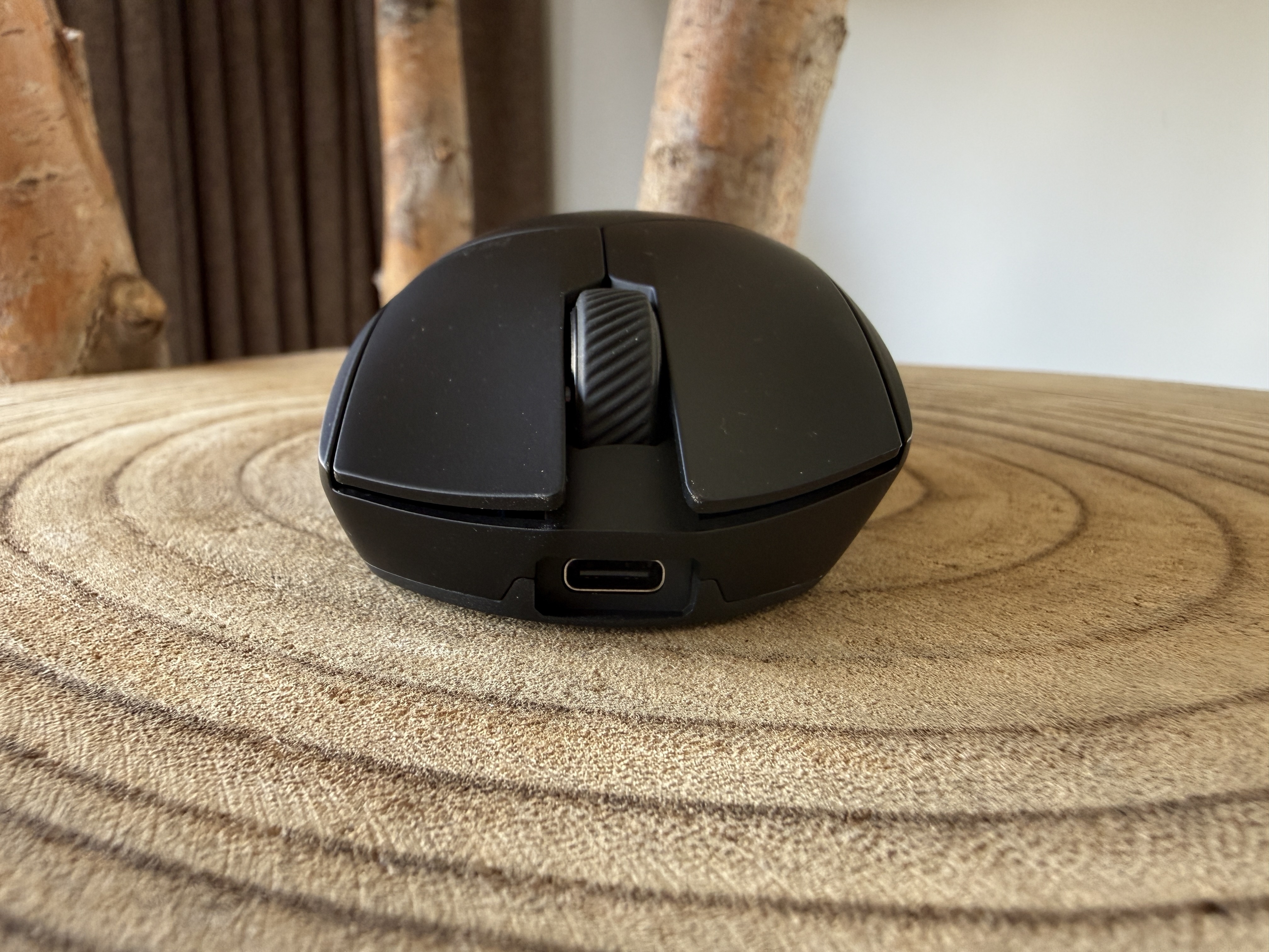 Afbeeldingslocatie: https://tweakers.net/i/CAIXF7n8C4BRYRh4FXLyMw9toT0=/m/383141/1W9KlasPP0JJyTB4IE32bT2lapL0eMbIsneJ1ZV5Gvao9dXfKZ.jpeg