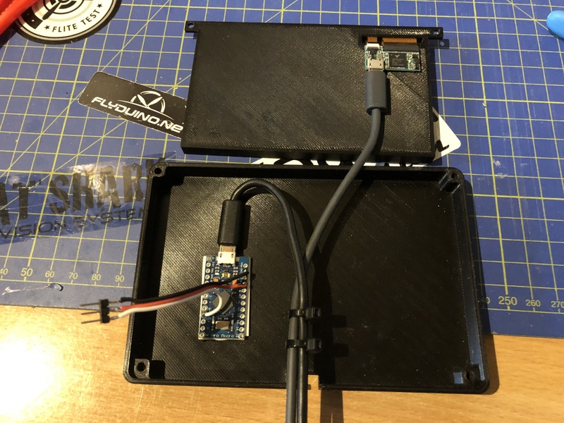 Afbeeldingslocatie: https://tweakers.net/i/CH7OOYmRSP3VSSQeJePCfRPE1Hs=/800x/filters:strip_icc():strip_exif()/f/image/UzxMsk72MkCcLI2oIX1eU0F0.jpg?f=fotoalbum_large