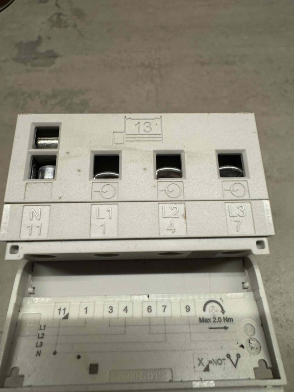 Afbeeldingslocatie: https://tweakers.net/i/CKCV_ptbVXtcgehqzfXlDDx7s5w=/x800/filters:strip_icc():strip_exif()/f/image/Dj6J9eHtXGFM4D5lqr2sERmL.jpg?f=fotoalbum_large