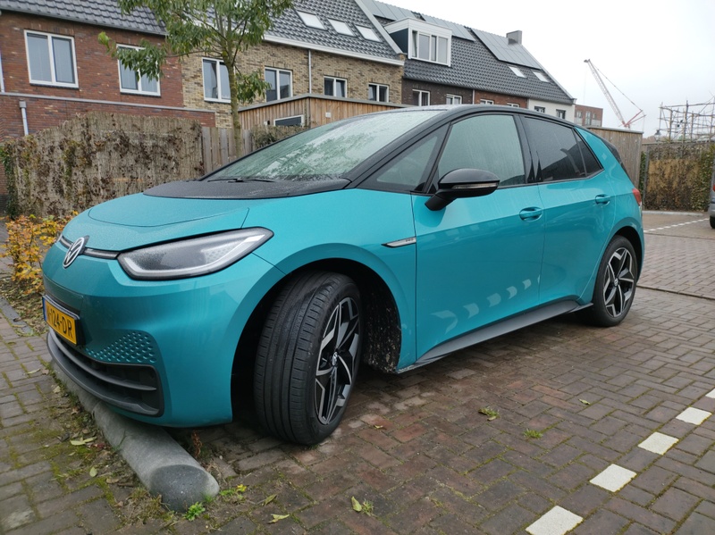 Afbeeldingslocatie: https://tweakers.net/i/CLBTULpU-k9j269N9P9slldwA8E=/800x/filters:strip_icc():strip_exif()/f/image/sxlzg3DmpLfzM4qHlMTkAtkK.jpg?f=fotoalbum_large