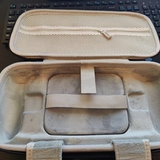 Afbeeldingslocatie: https://tweakers.net/i/CLkxMo-wyPXA0QfvWhud2yqyQdw=/232x232/filters:strip_icc():strip_exif()/f/image/oeuIGMXbFDWr2vhPGGMmAofq.jpg?f=fotoalbum_tile