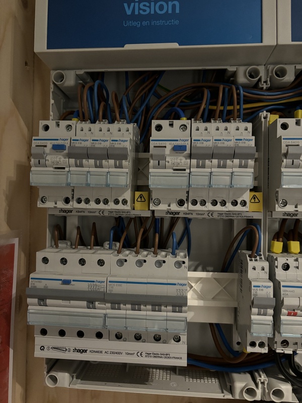 Afbeeldingslocatie: https://tweakers.net/i/CNZ4lQdu2nUlKV5iHZkeDsLvt_8=/x800/filters:strip_icc():strip_exif()/f/image/yMgDzTLdFPgkVq8mIzoEVUor.jpg?f=fotoalbum_large