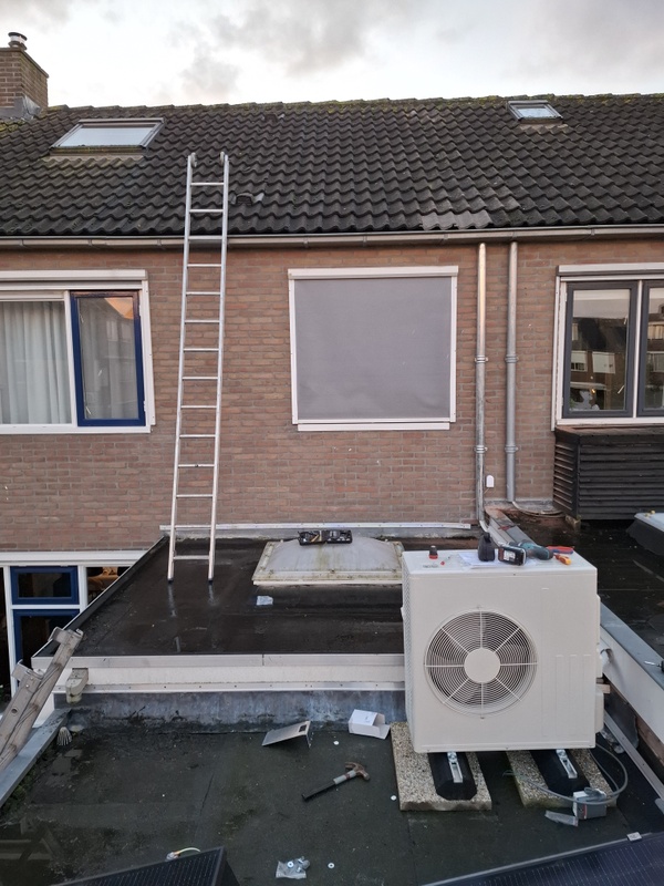 Afbeeldingslocatie: https://tweakers.net/i/COFXPLGoRUn80VES-9nzKqxZ2S4=/x800/filters:strip_icc():strip_exif()/f/image/CQc2ONeeLAqZ1rMM1XUPjJhB.jpg?f=fotoalbum_large