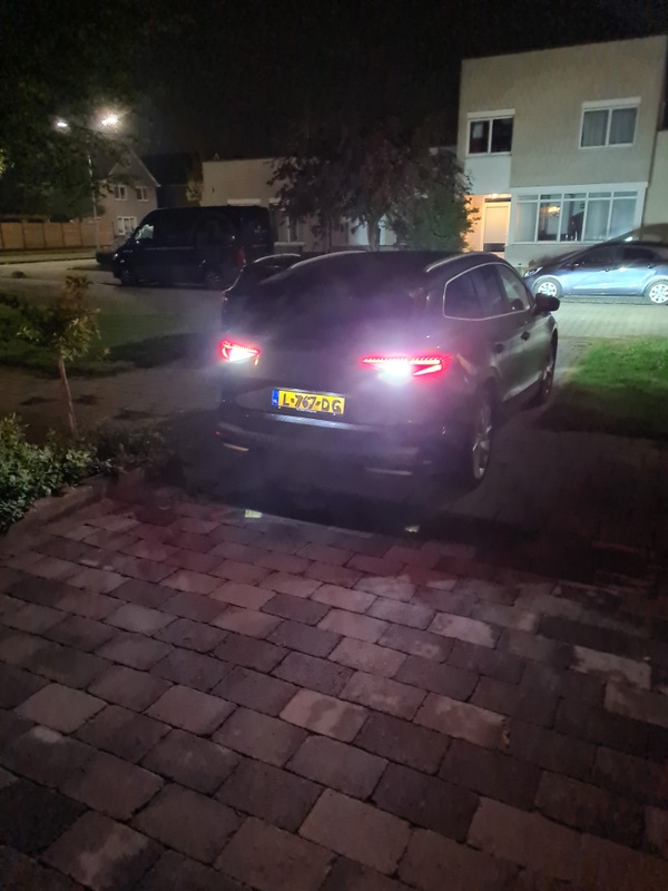 Afbeeldingslocatie: https://tweakers.net/i/COYgCe6KtujG21d4wx7vYHuLk6A=/x800/filters:strip_icc():strip_exif()/f/image/mNo9dSaSmt1vECsAFOqVmmK4.jpg?f=fotoalbum_large