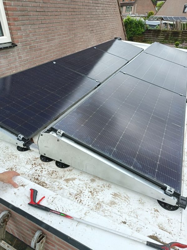 Afbeeldingslocatie: https://tweakers.net/i/CQMsgcFPDkX0VZj4EtKvW-NAc1w=/x800/filters:strip_icc():strip_exif()/f/image/gPLjwx6LHgDfUXAiWUIKa6zd.jpg?f=fotoalbum_large