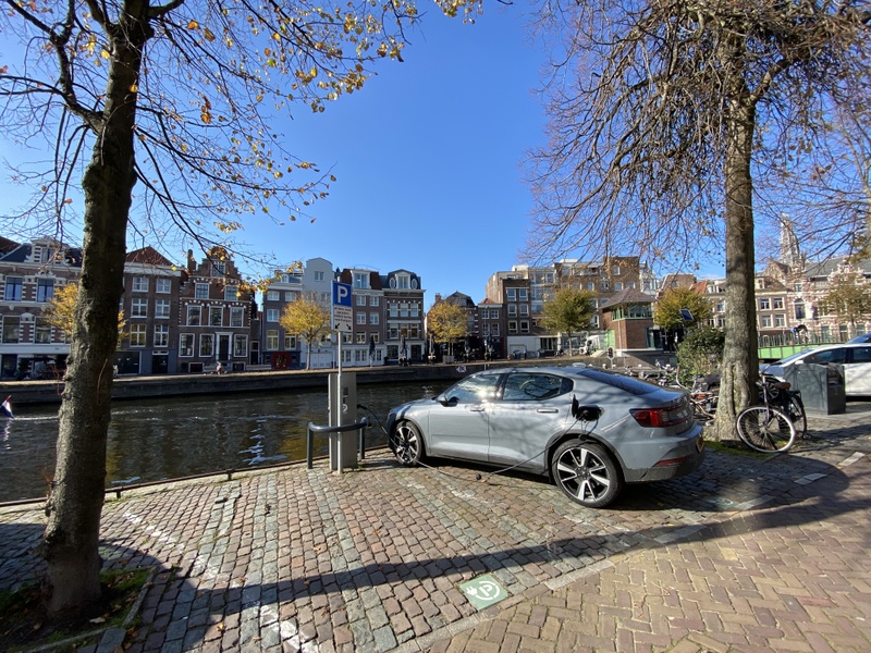 Afbeeldingslocatie: https://tweakers.net/i/CQuhWF8dMgvY3sn39rsj_S6YJd0=/800x/filters:strip_icc():strip_exif()/f/image/fod9fSAKZj1KTgSnM8g2COTN.jpg?f=fotoalbum_large