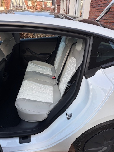 Afbeeldingslocatie: https://tweakers.net/i/CUms_fsjWpeMSenkC3u7HWsAY-E=/fit-in/4920x3264/filters:max_bytes(3145728):no_upscale():strip_icc():strip_exif()/f/image/G5Jlps4qIrxRFp7Lf2QL95BC.jpg?f=user_large