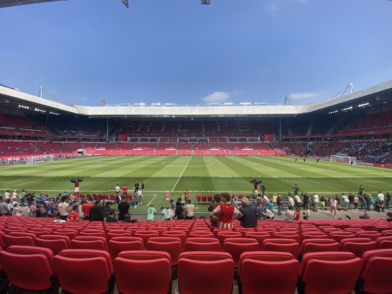 Afbeeldingslocatie: https://tweakers.net/i/CV6Z-vN9CvVnycNvstS57pr8_BI=/800x/filters:strip_icc():strip_exif()/f/image/cmG0xwmfFx5KxQXW9awpqc3r.jpg?f=fotoalbum_large