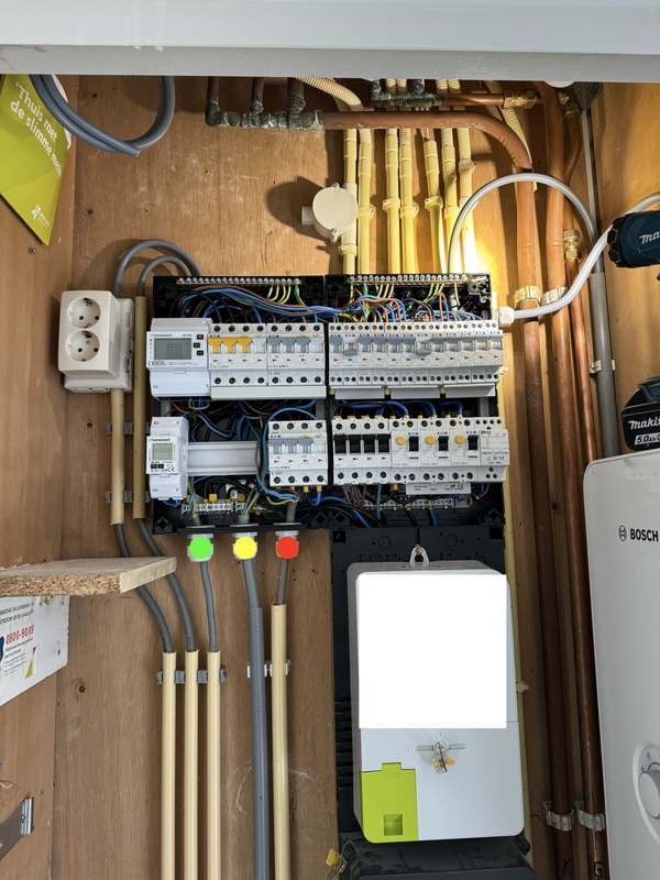 Afbeeldingslocatie: https://tweakers.net/i/CWfUZLAxZLivl2QhuNTLOQCFeU8=/x800/filters:strip_icc():strip_exif()/f/image/pV9bzJf0yvw2YHcchVZpqIa7.jpg?f=fotoalbum_large