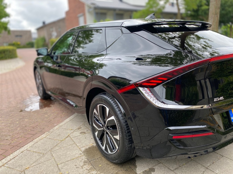 Afbeeldingslocatie: https://tweakers.net/i/C_glB40-XQ2SaG4ZnDSLVe4j7A4=/800x/filters:strip_icc():strip_exif()/f/image/4YoIAvyhE9MPnIpt0JSfo0lK.jpg?f=fotoalbum_large
