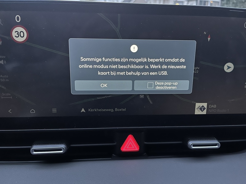 Afbeeldingslocatie: https://tweakers.net/i/CgPo6eYdijVfFmCff-F4K9-Q-Ck=/800x/filters:strip_icc():strip_exif()/f/image/dvDGH4Q1blxEgwtGe4TabJwQ.jpg?f=fotoalbum_large