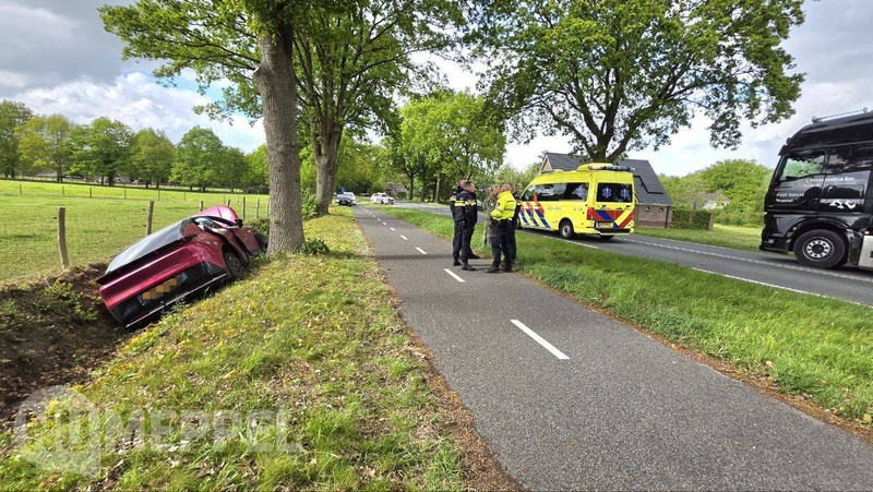 Afbeeldingslocatie: https://tweakers.net/i/Ch--NasnYZvHRE-Mv7Z9hs2riwk=/800x/filters:strip_icc():strip_exif()/f/image/iqVYXC5gLTmRvuo5NYujXLis.jpg?f=fotoalbum_large