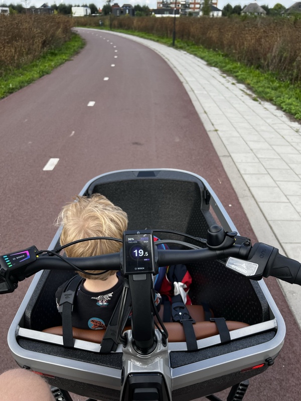 Afbeeldingslocatie: https://tweakers.net/i/ChJa4a_0AjMgCk_nmoaC_xW9wwE=/x800/filters:strip_icc():strip_exif()/f/image/9Fovl6QVAMjLSg0fesSkb3FI.jpg?f=fotoalbum_large