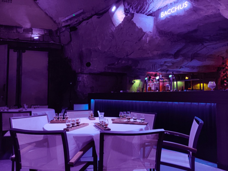 Afbeeldingslocatie: https://tweakers.net/i/Cl4aiSeFBAeE68BloOXXawsoGGQ=/800x/filters:strip_icc():strip_exif()/f/image/7BfRDd8kfsQmxIURZz68d4Qw.jpg?f=fotoalbum_large