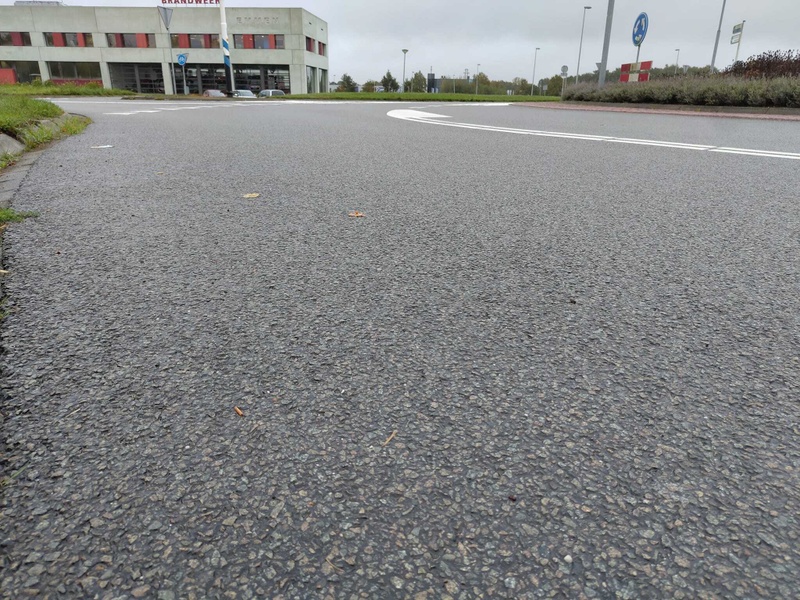 Afbeeldingslocatie: https://tweakers.net/i/CmtY7P0WAsWiqVqICVQwcPxTxNs=/800x/filters:strip_icc():strip_exif()/f/image/4znLtU85tVmcyZWBKEYGTQLu.jpg?f=fotoalbum_large