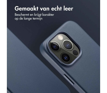 Accezz MagSafe Leather Backcover iPhone 15 Pro Max - Donkerblauw