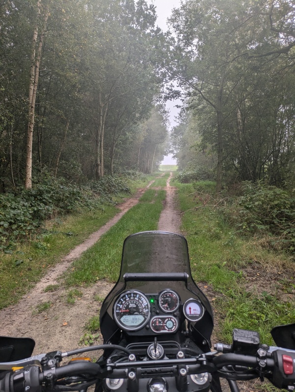 Afbeeldingslocatie: https://tweakers.net/i/CqXYd_WFsSFFrDVnOTKZjpJUoxc=/x800/filters:strip_icc():strip_exif()/f/image/JVKitlWuwuCXioDIqP37HlJU.jpg?f=fotoalbum_large