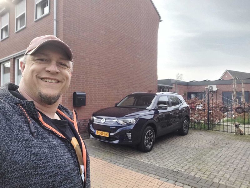 Afbeeldingslocatie: https://tweakers.net/i/CrFKAmWFuee1x3IxWgJZ5mF82Ac=/800x/filters:strip_icc():strip_exif()/f/image/yji4MbUqh4M1v7gL6XO7HeQ5.jpg?f=fotoalbum_large
