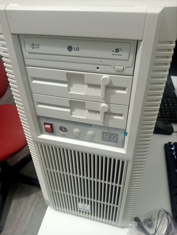 Afbeeldingslocatie: https://tweakers.net/i/Ct1fePTpa9eas4-P5Zwdk0fp_Vk=/x800/filters:strip_icc():strip_exif()/f/image/Z8UnaQNsJo1ADZlVPCLcEnFc.jpg?f=fotoalbum_large