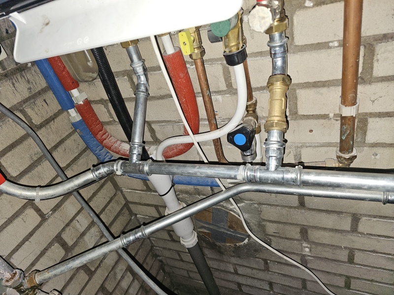Afbeeldingslocatie: https://tweakers.net/i/CucAarCxWhZnfPv9pdQLEeecsAQ=/800x/filters:strip_icc():strip_exif()/f/image/rSgmAU7FIMntMZ3SNlEh1BYu.jpg?f=fotoalbum_large