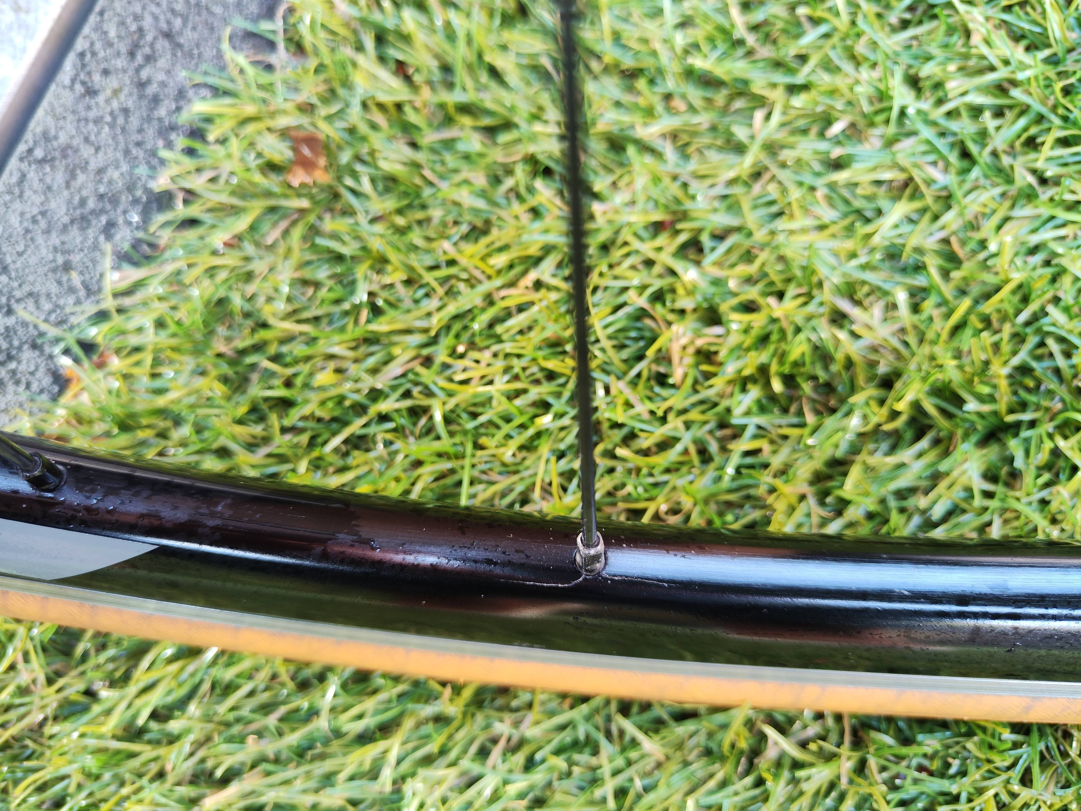 Afbeeldingslocatie: https://tweakers.net/i/CupFzUVEduAmdMuu-ynA_hc2_k4=/fit-in/4920x3264/filters:max_bytes(3145728):no_upscale():strip_icc():strip_exif()/f/image/DuGWYpJlpKacMh9C60Ga6qKJ.jpg?f=user_large