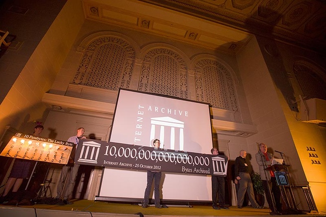 10 petabyte Internet Archive 